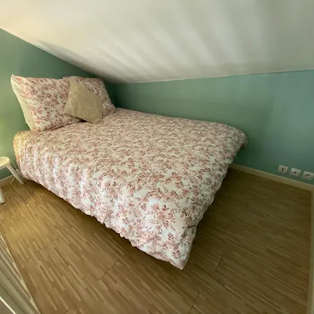 Le Cordonnier D'autrefois - 15 Minutes Du Puy Du Fou Tatil Evi *