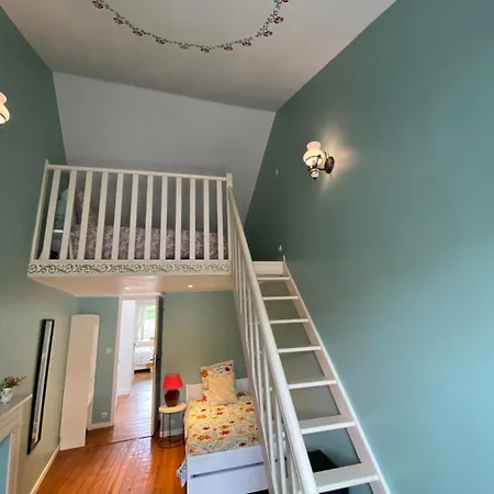 Сasa de vacaciones Le Cordonnier D'autrefois - 15 Minutes Du Puy Du Fou *