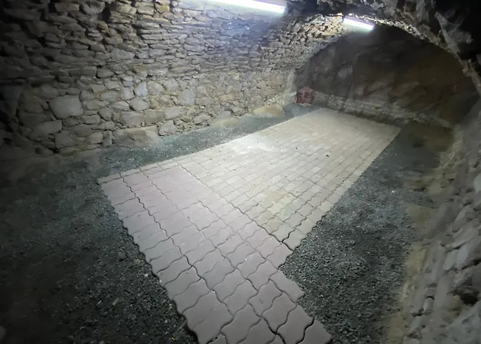 Le Cordonnier D'autrefois - 15 Minutes Du Puy Du Fou *