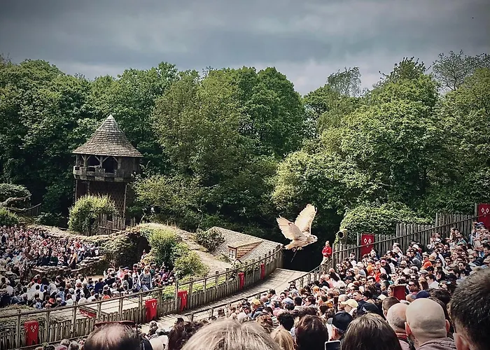 Le Cordonnier D'autrefois - 15 Minutes Du Puy Du Fou *