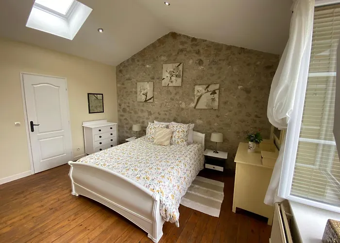 Le Cordonnier D'autrefois - 15 Minutes Du Puy Du Fou Mortagne-sur-Sevre